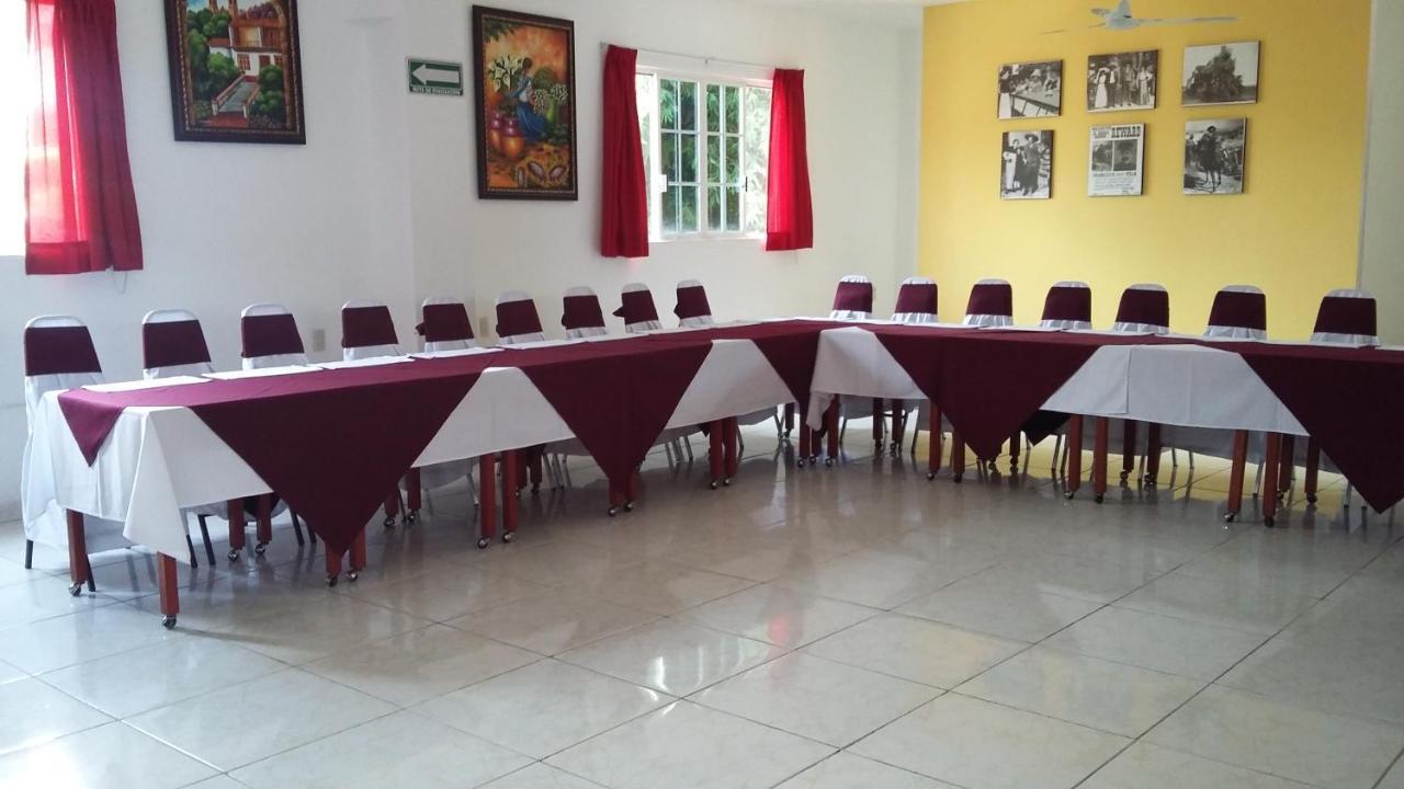 Hotel Hacienda De Zapata 히우테펙 외부 사진