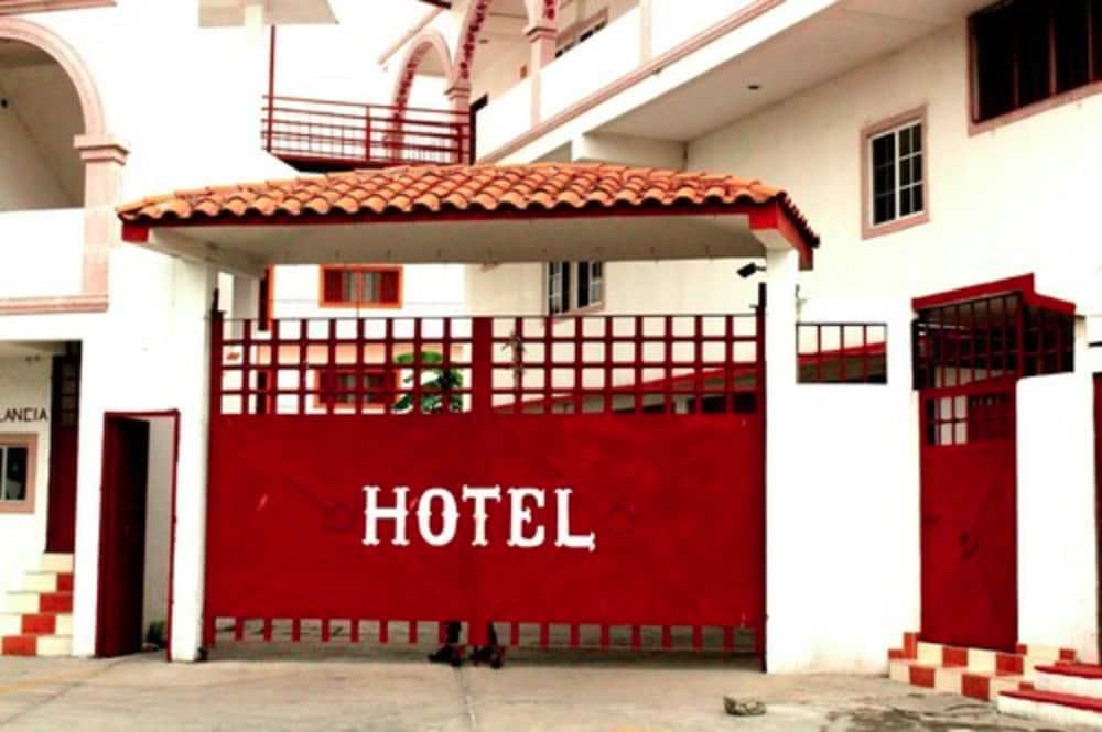 Hotel Hacienda De Zapata 히우테펙 외부 사진