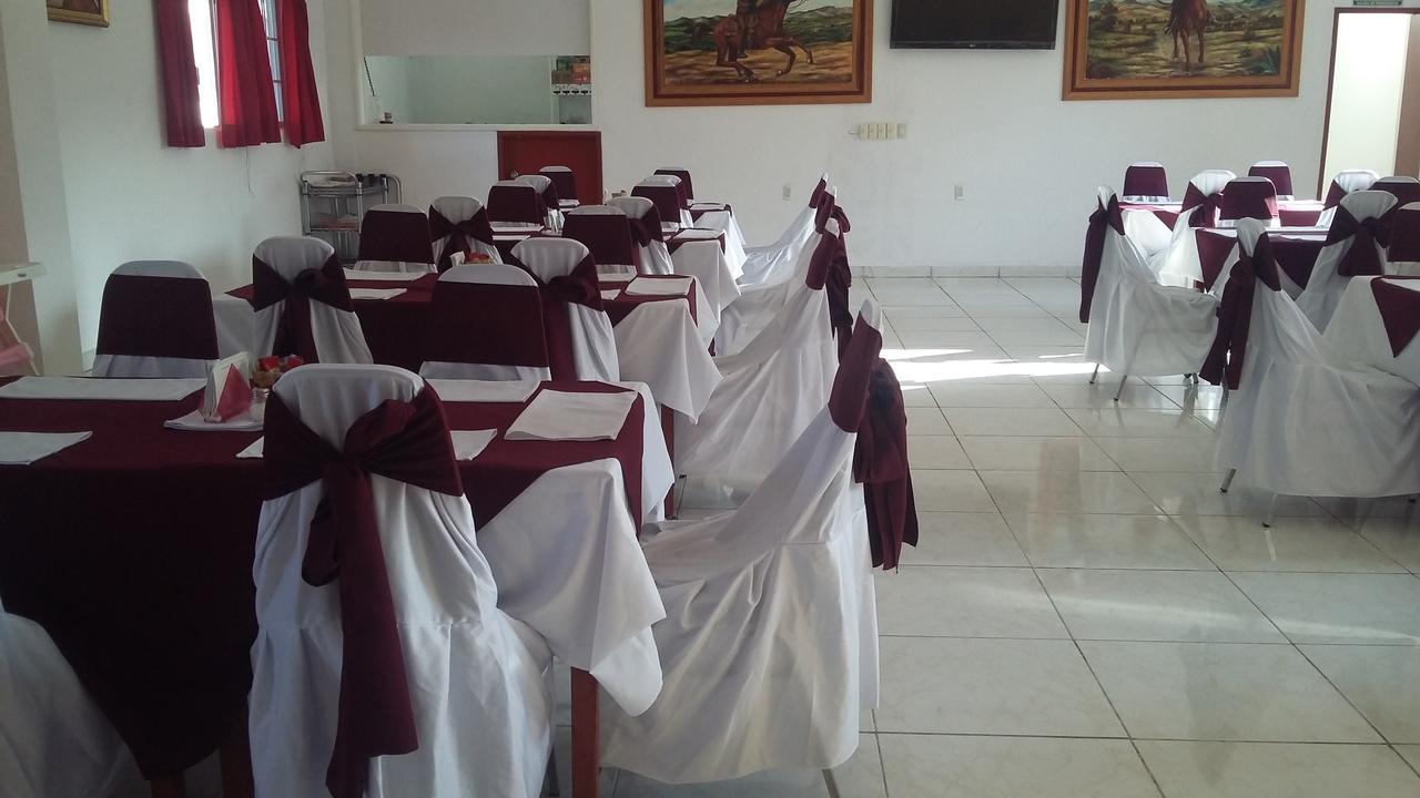 Hotel Hacienda De Zapata 히우테펙 외부 사진