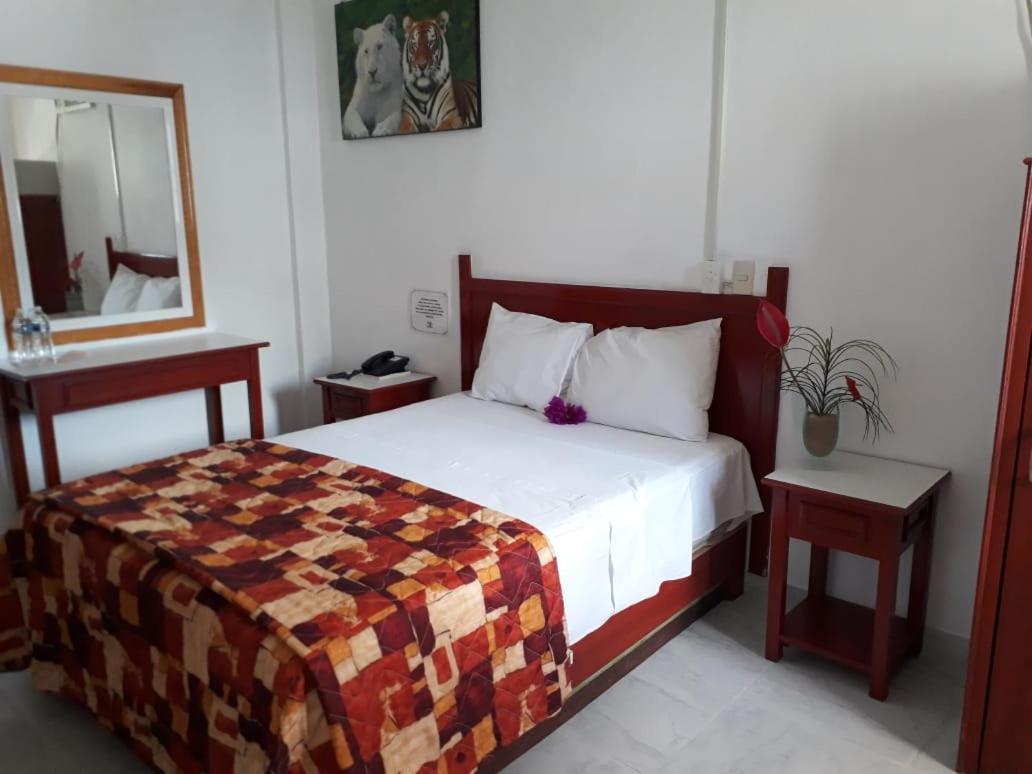Hotel Hacienda De Zapata 히우테펙 외부 사진