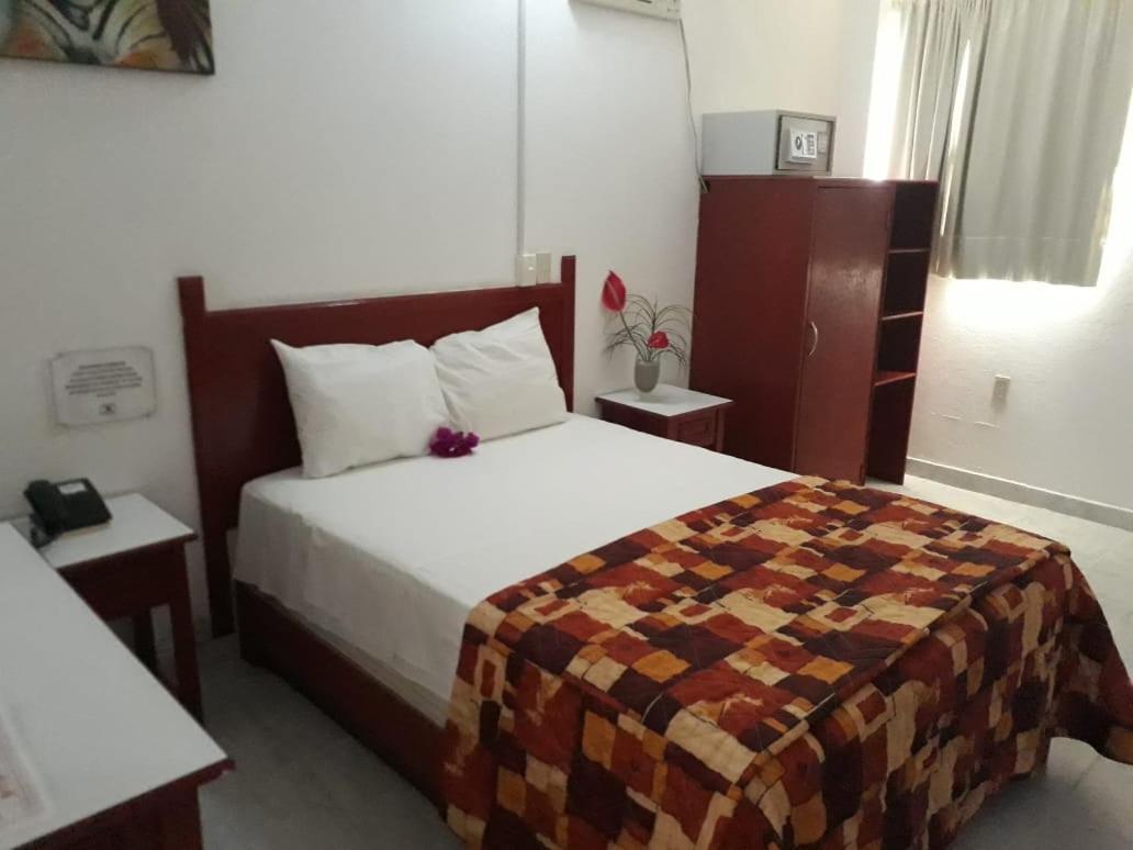 Hotel Hacienda De Zapata 히우테펙 외부 사진